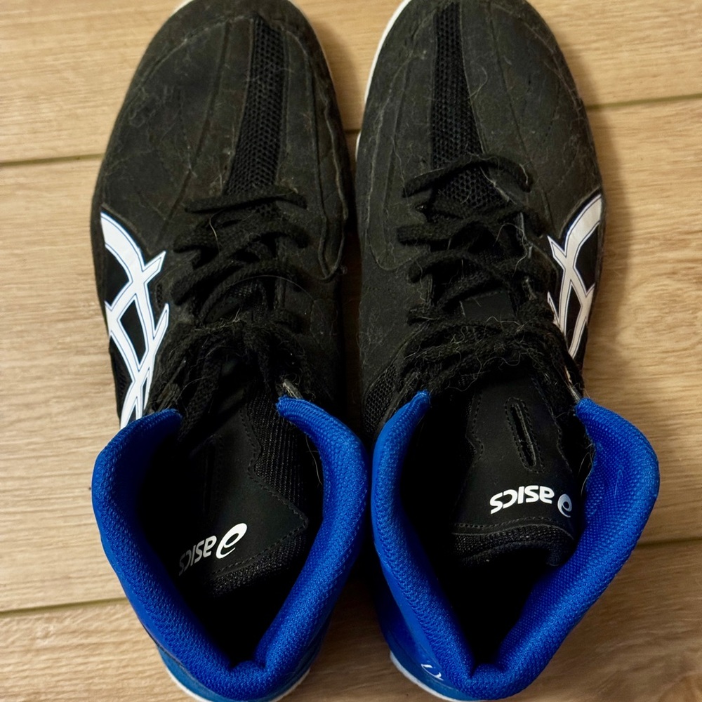 ASICS Men's Black and Blue Wrestling Shoes